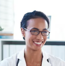 Dr. Helena Souza